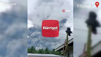 Bulusan Yanardağı patladı, halk tahliye edildi