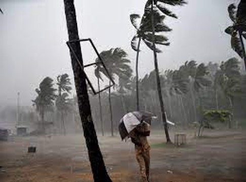 Monsoon : मान्सून 3 ते 4 दिवस उशीरानं, सध्या पेरणी करू नका, दादा भुसेंचा सल्ला ABP Majha