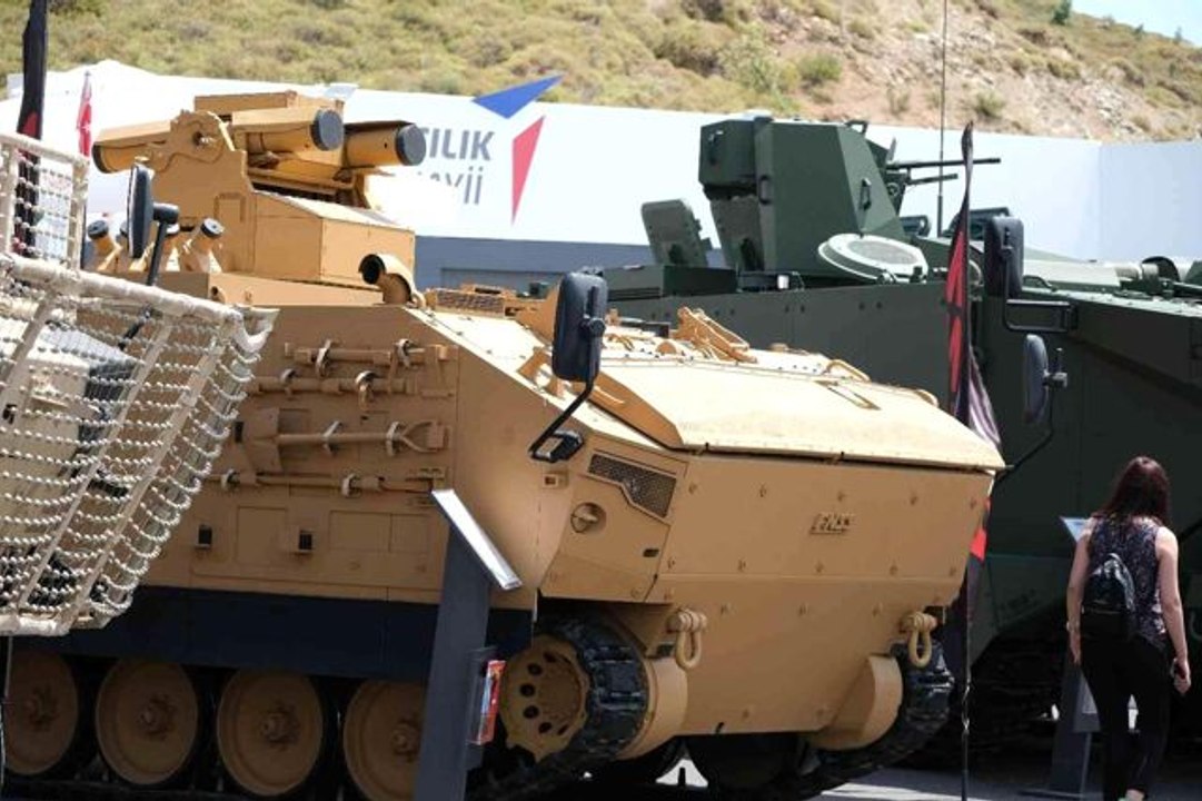 EFES-2022'de savunma sanayisinden gövde gösterisi