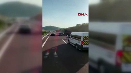 Kamyon arıza yapınca kaçak göçmenler ormana kaçtı