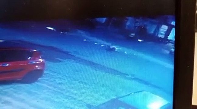 VIDEO: बेकाबू बाइक तेज गति से जेसीबी में घुसी, युवक की दर्दनाक मौत, हादसा सीसीटीवी में कैद