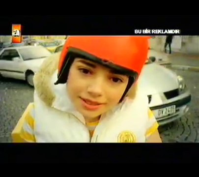 İlker Aylık | Özgü Namal | Axess Reklam Filmi | 2006 ayyyllliip