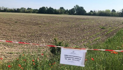 Download Video: Tortona (AL) - Discarica di rifiuti speciali in un campo di girasoli (06.06.22)