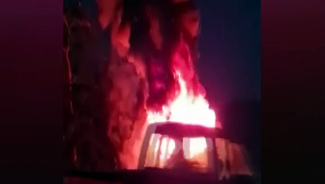 BUSETA INCENDIADA