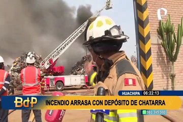 Incendio en local de chatarra: bomberos lucharon contra el fuego durante cuatro horas