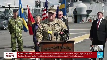 Buque de asalto estadounidense llega a Estocolmo antes de ejercicio militar en el mar Báltico
