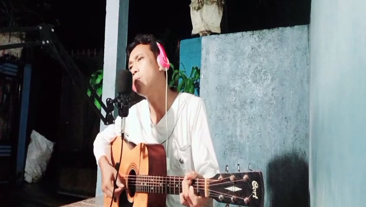 22 Januari - Iwan Fals -- Live Cover