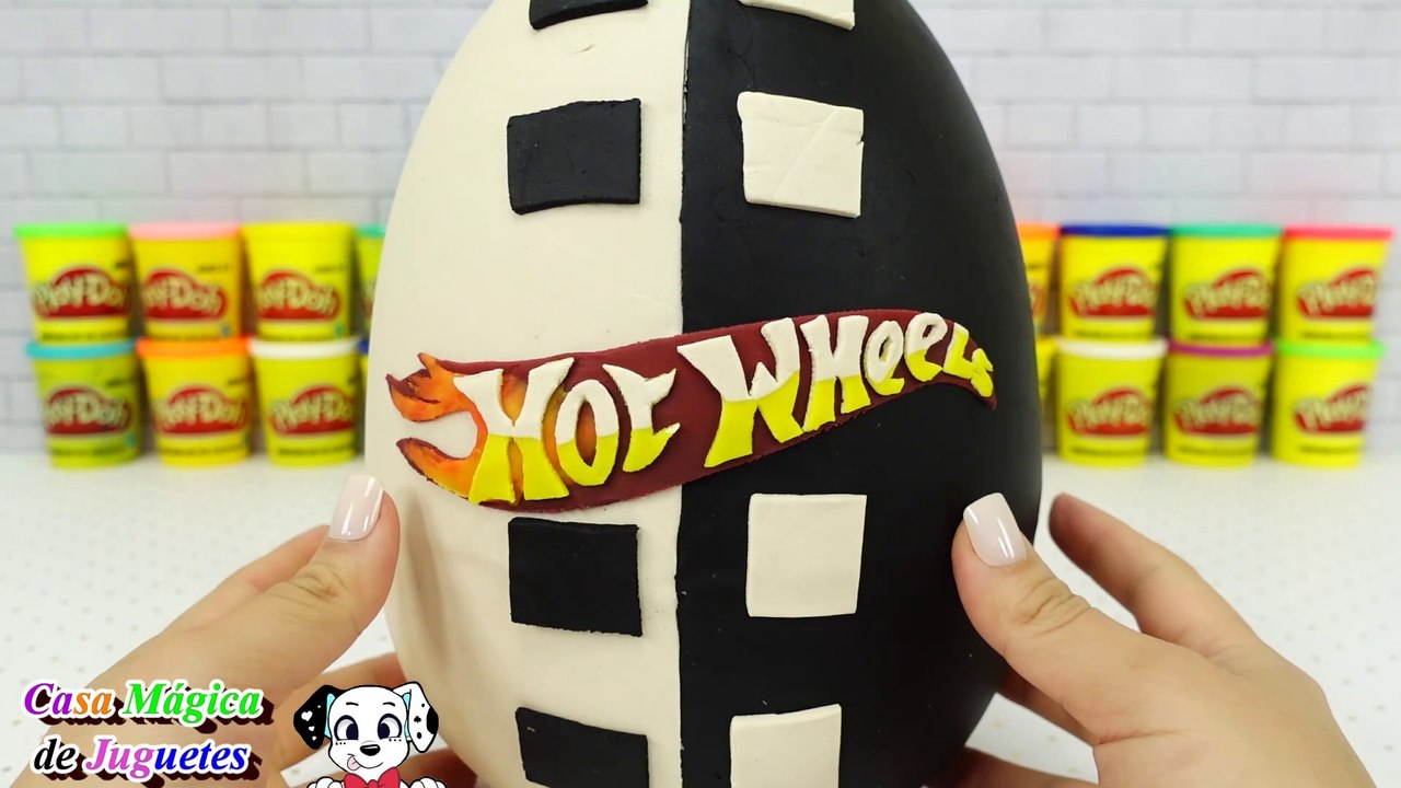 Huevo Gigante Sorpresa de Plastilina Playdoh de Hotwheels