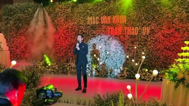trong đám cưới Mạc Văn Khoa