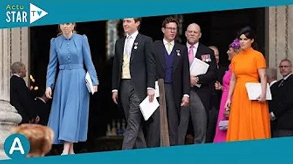 Скачать видео: Eugenie, Beatrice, Zara Tindall… Ces looks hauts en couleur pour le Jubilé d'Elizabeth II