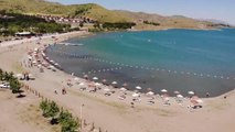 Hazar Gölü sahilleri tatil için bölge halkının tercihi oluyor