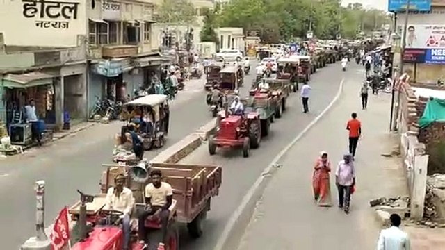 राजस्थान में यहां किसानों ने फिर बड़ी ट्रैक्टर रैली से भरी सरकार के खिलाफ हुंकार, कहा- ये तो ट्रैलर है, पिक्चर तो अभी बाकी है..