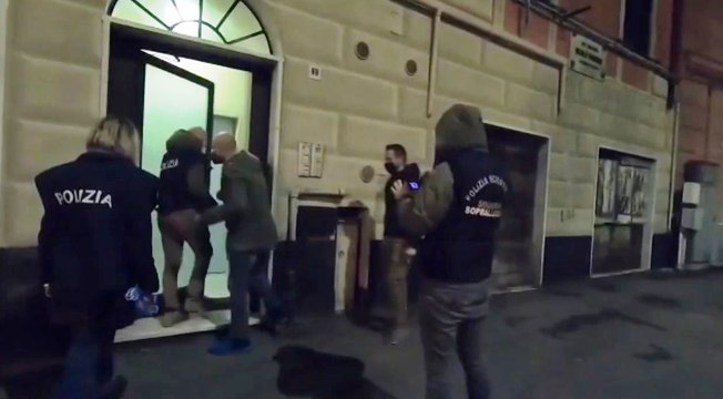 Terrorismo islamico, 14 arresti a Genova: legami con attentato Charlie Hebdo (07.06.22)