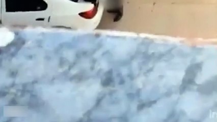 Okul önünde sapık alarmı! Görüntüler şoke etti