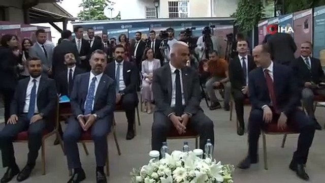 Bakan Ersoy’un katıldığı programda alanı su bastı