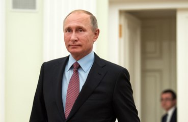 Download Video: Wladimir Putin hat sich über das Thronjubiläum von Königin Elizabeth lustig gemacht