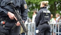 Almanya'da alışveriş merkezinde silahlı saldırı! Saldırgan önce bir kadını öldürdü sonra intihar etti