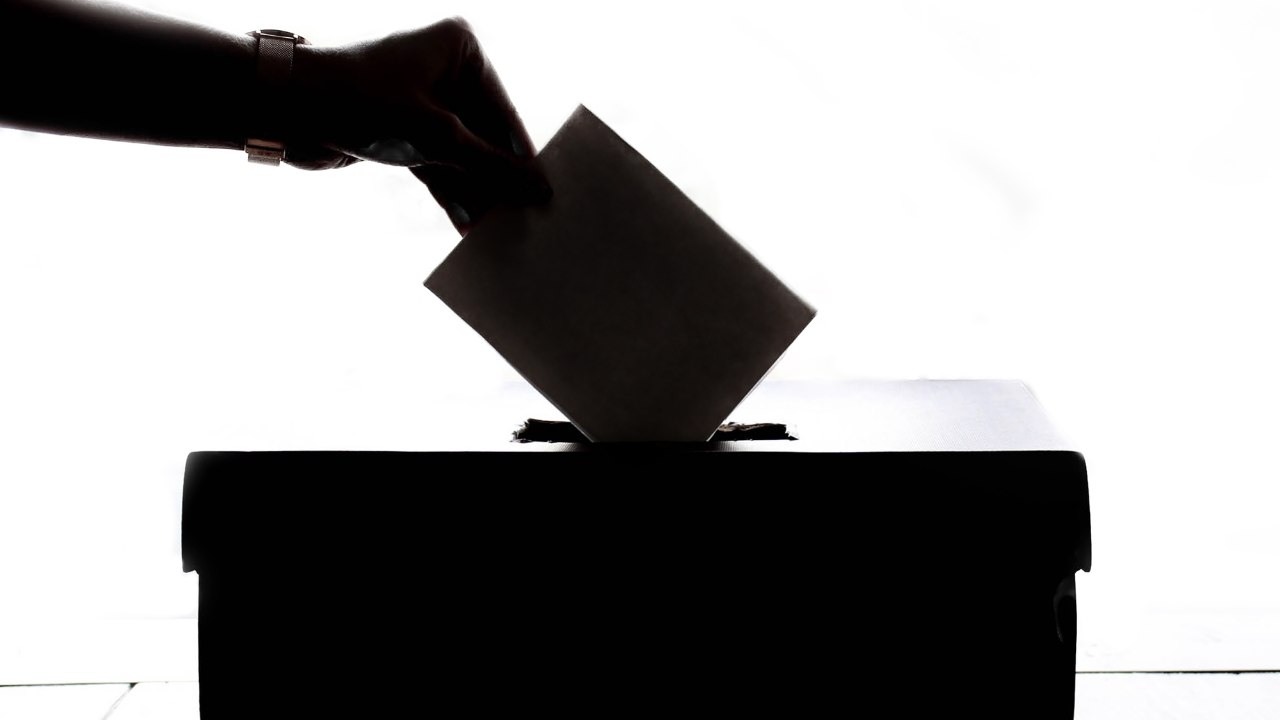 See who is running in Tuesday's primary electio...