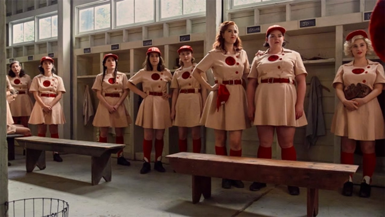 'A League of Their Own’: First Footage of Reboot Debuts | THR News
