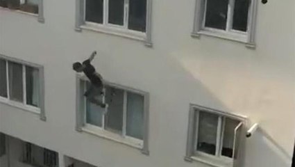 Polisten kaçmak için çatıya çıkan şüpheli, beton zemine böyle çakıldı