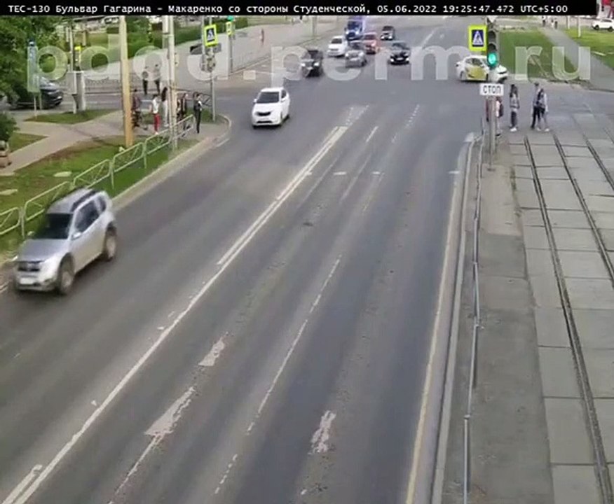 Ca lui apprendra à griller les feux rouges