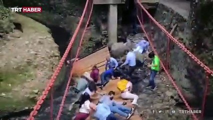 Meksika'da yeni açılan köprü çöktü: 25 yaralı