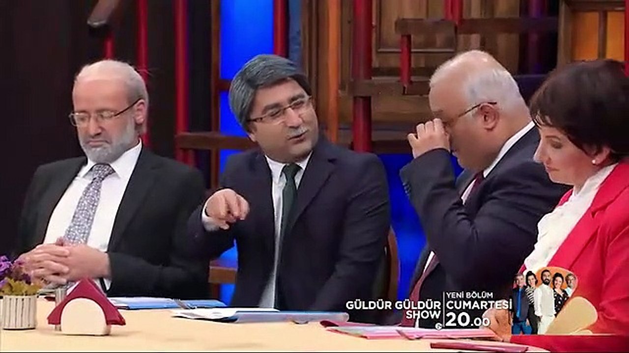 Güldür Güldür Show'dan 6'lı masa skeci