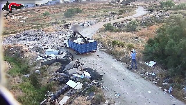 Traffico illecito di rifiuti, blitz dei carabinieri nel Nisseno