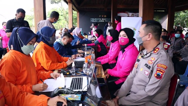 POLRESTA BANYUMAS GELAR BHAKTI SOSIAL DONOR DARAH DALAM RANGKA HUT BHAYANGKARA KE-76