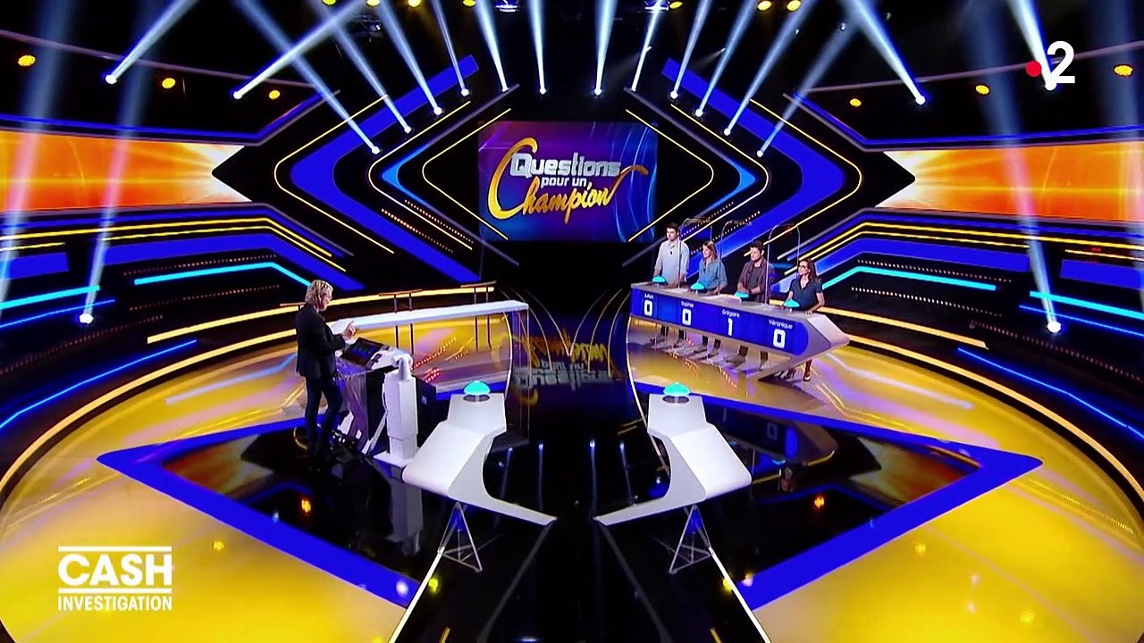 "Cash investigation" : Quand Élise Lucet présente "Questions pour un champion"