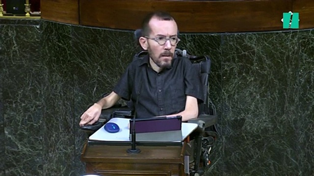 Echenique: "Ayuso está a cuatro cervezas de ponerse a quemar libros en la Puerta del Sol"