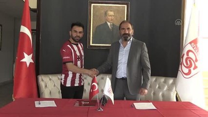 Sivasspor'un yeni transferi Murat Paluli forma için iddialı konuştu