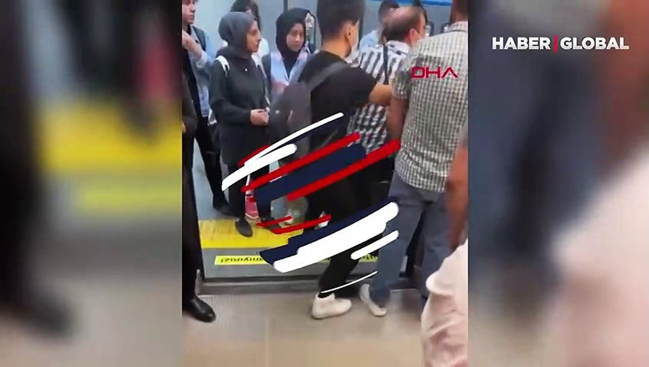 İstanbul otogar metrosu boks maçına döndü yumruklar havada uçuştu!