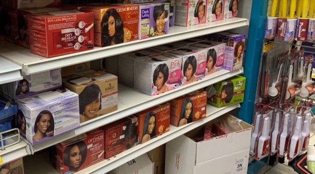 Agrate Brianza (MB) - Sequestrati 105mila prodotti cosmetici non a norma (08.06.22)