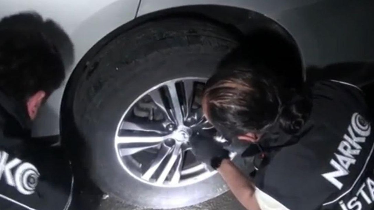 Lüks cipin zulasından 121 kilo eroin çıktı