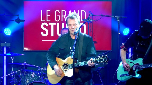 Axel Bauer interprète Achète-moi une âme