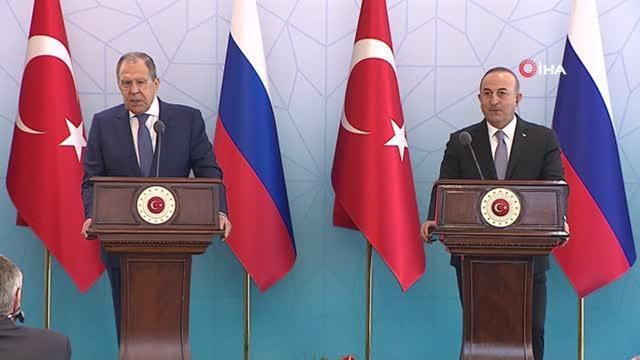 Rusya Dışişleri Bakanı Lavrov: "İki lider arasındaki görüşme konusunda ise Zelenski bir toplantı talep ediyor ama sürekli pozisyonunu değiştiriyor"