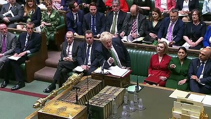 下载视频: PMQs: NHS dominates PM and Starmer’s exchange