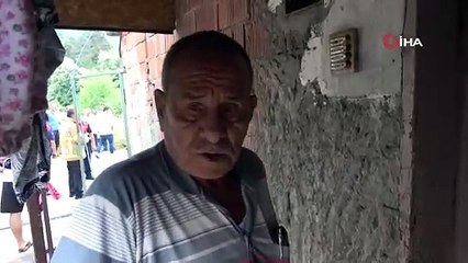 Yaşlı kadın alevlerin arasında kaldı