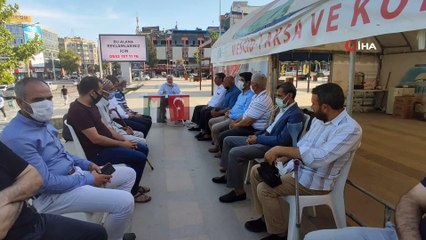 Filistin şehitleri için güvercinler gökyüzüne salındı