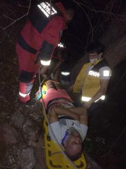 Manzara seyretmek isterken, uçuruma yuvarlandı