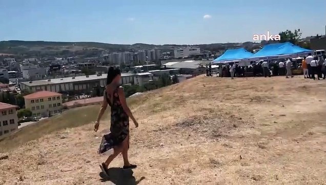 Babası Çernobil Nükleer Santrali'nde şoför olan Ukraynalı turistten Duran Adam eylemine destek verdi