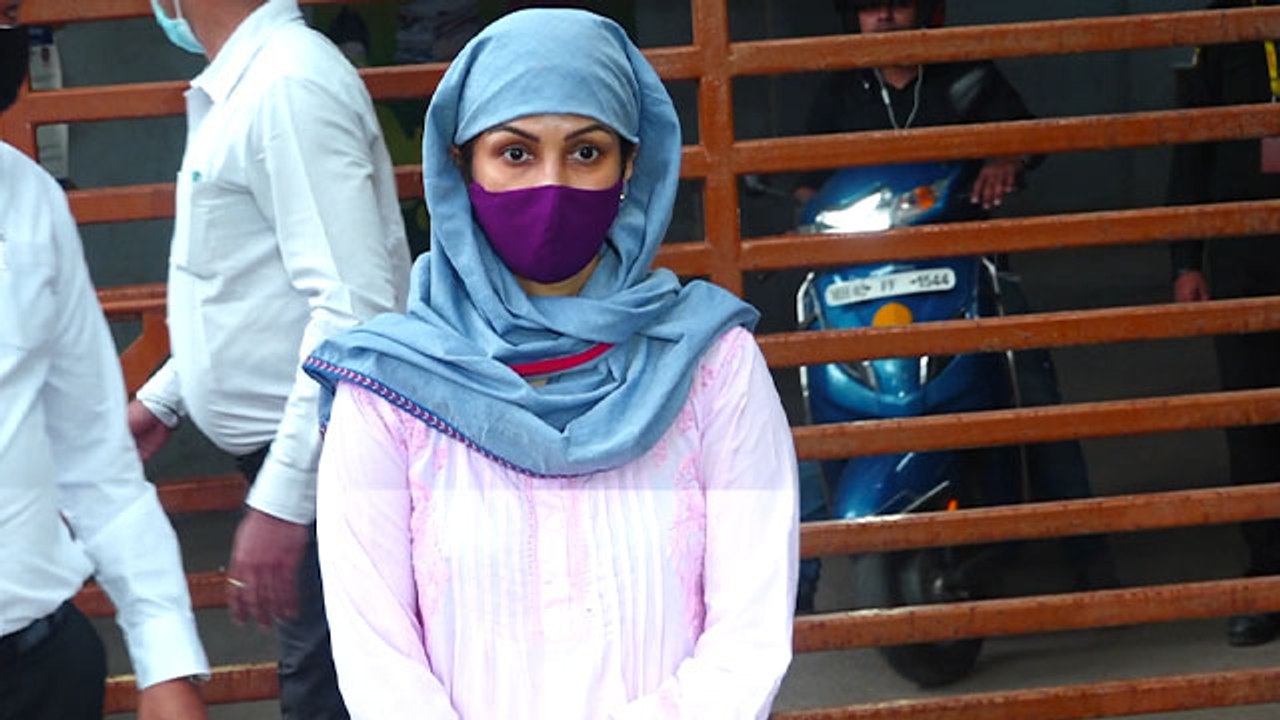 Karan Mehra की Wife Nisha Rawal ने Domestic Violence पर कहा ये; Full Video | Boldsky