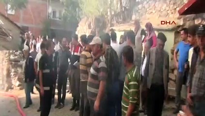 Yaşlı çiftin 55 senelik evleri kül oldu