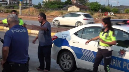 Alkollü sürücü hem kaza yaptı, hem de alkolmetreyi üflemeyip gazetecilerden kaçtı