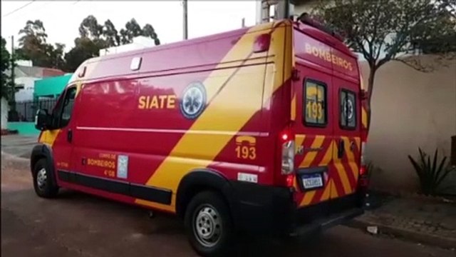 Jovem de 18 anos sofre queda em escada e precisa dos cuidados Siate no Bairro Parque dos Ipês