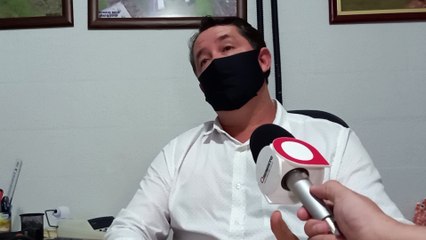 02-Como é o seu relacionamento com o prefeito Costuma participar das decisões tomadas pela Prefeitura?