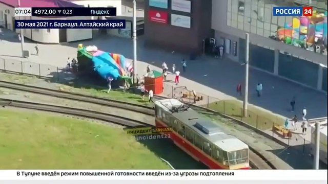 tn7-Dos niñas heridas de gravedad luego de que castillo inflable saliera volando-010621