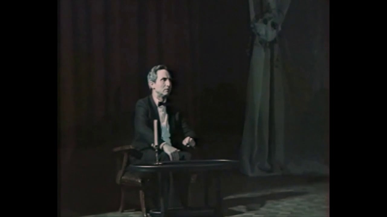 12 П. И. Чайковский. "Ни отзыва, ни слова, ни привета...". (Поет Георгий Гачечиладзе)