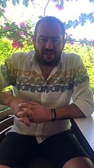 Bi’Bilen Emrah Köksal Sezgin - Videolu Görüş - Köstebek pastanın arasında hangi krema konur?